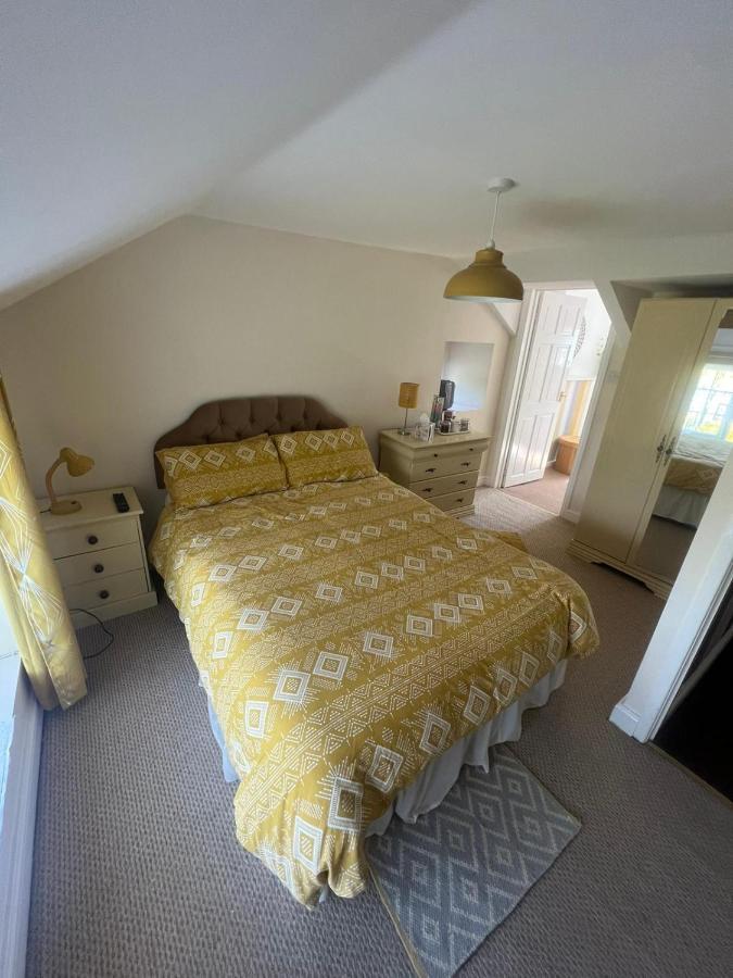 Broadmoor Farm Bed & Breakfast Kilgetty Bagian luar foto
