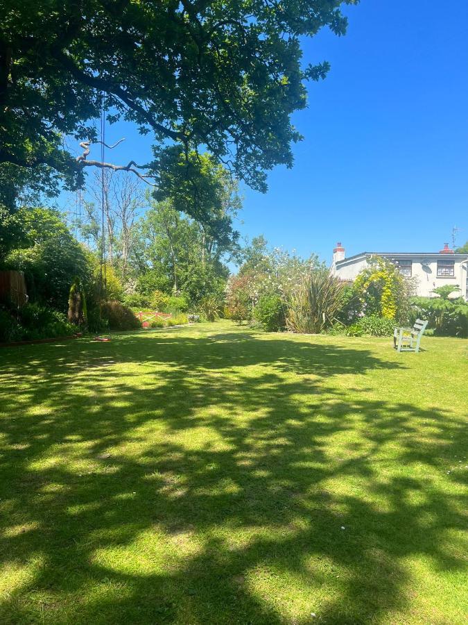 Broadmoor Farm Bed & Breakfast Kilgetty Bagian luar foto
